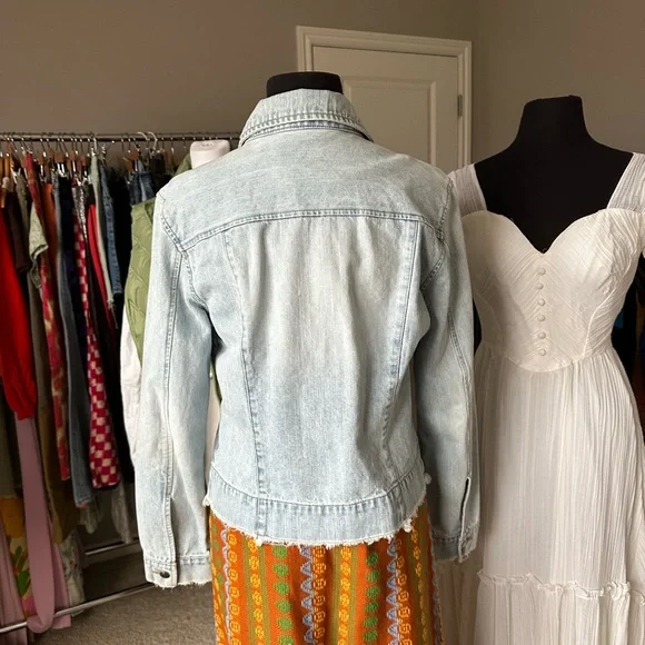 Zip-Up Denim Jacket - Picture 4 of 6